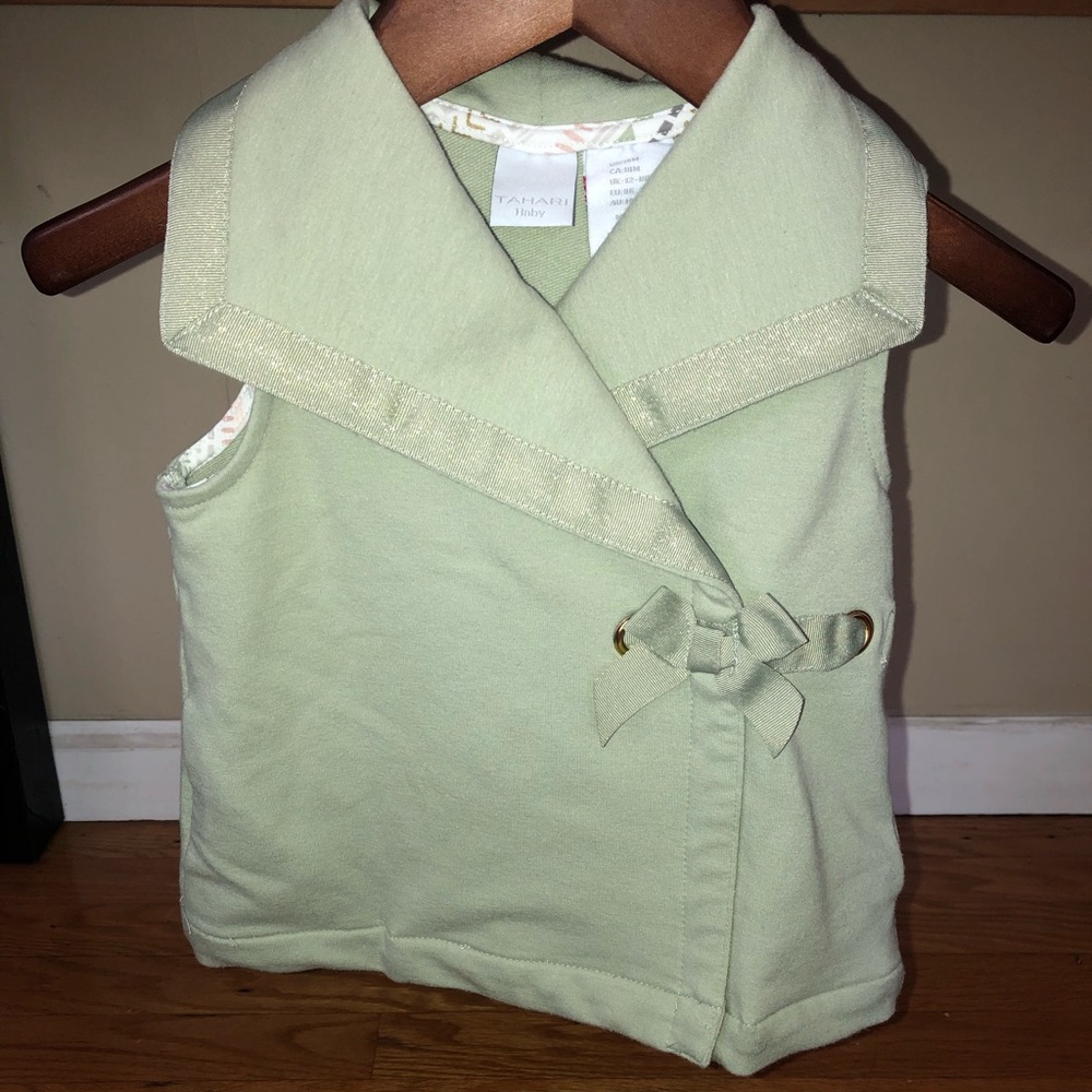 Baby girls vest 12-18M